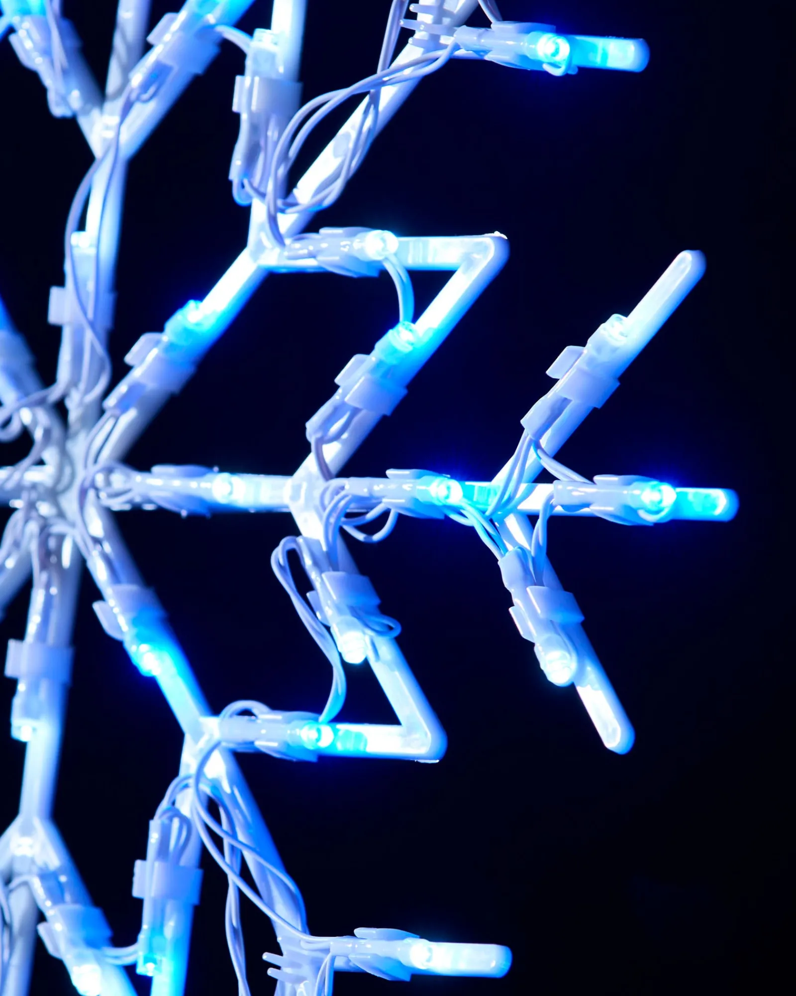 WeRChristmas Snowflake Silhouette, Blue, 36 Cm