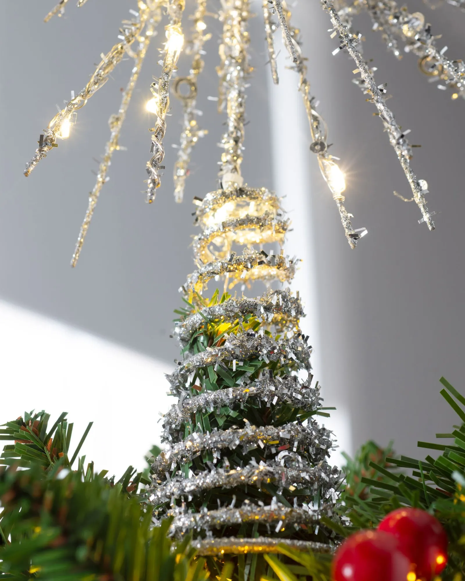 WeRChristmas Starburst Christmas Tree Topper, Silver, 32 Cm