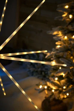 WeRChristmas Starburst Pathway Stake Light, Warm White, 98 Cm