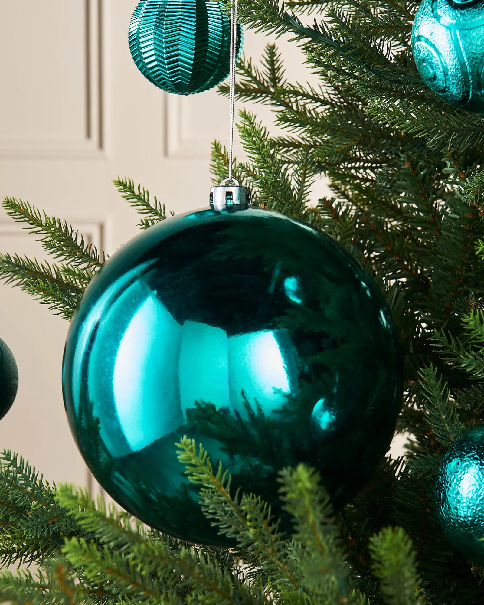 WeRChristmas Teal Large Gloss Shatterproof Bauble, 20 Cm
