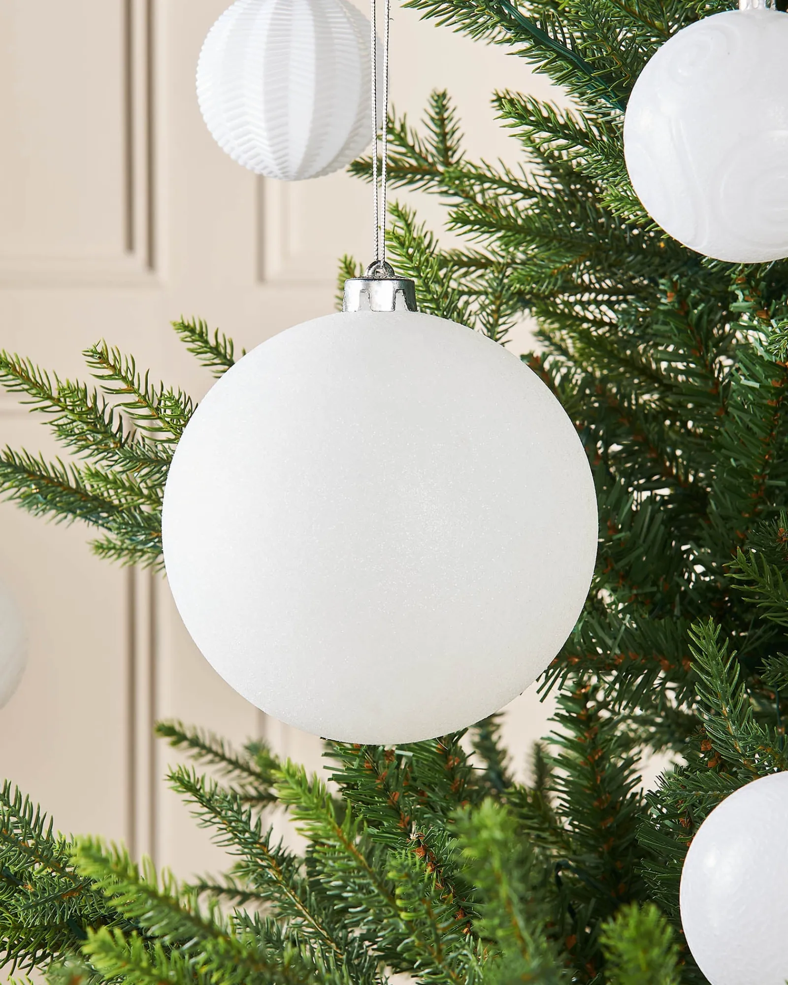 WeRChristmas White Large Glitter Shatterproof Bauble, 15 Cm