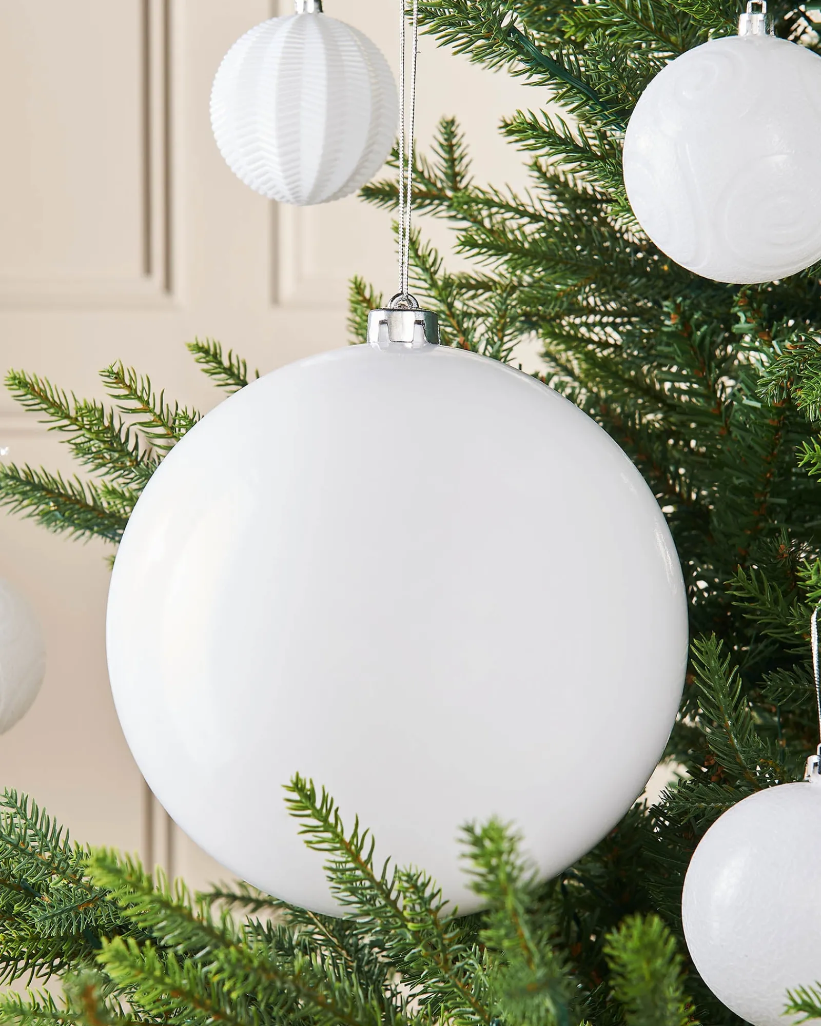 WeRChristmas White Large Gloss Shatterproof Bauble, 20 Cm