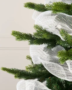 WeRChristmas White Mesh With Pale Gold Foil, 9 M